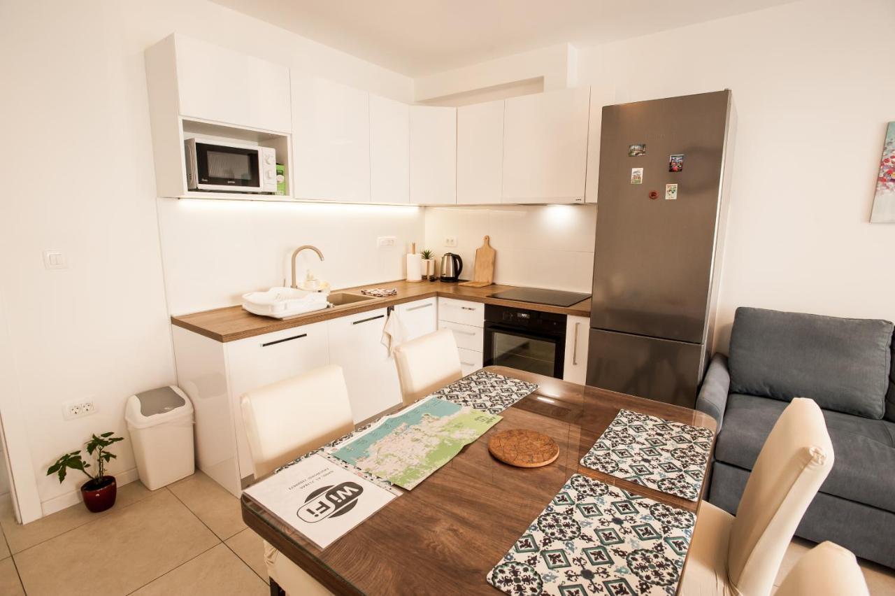 Apartment Little Violet - Balcony & Free Parking Zadar Exterior photo