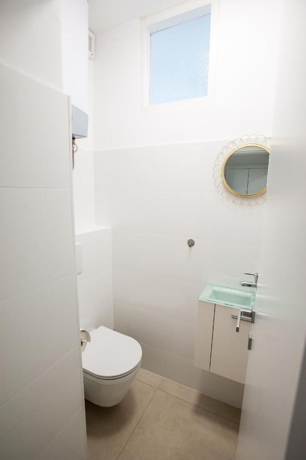 Apartment Little Violet - Balcony & Free Parking Zadar Exterior photo